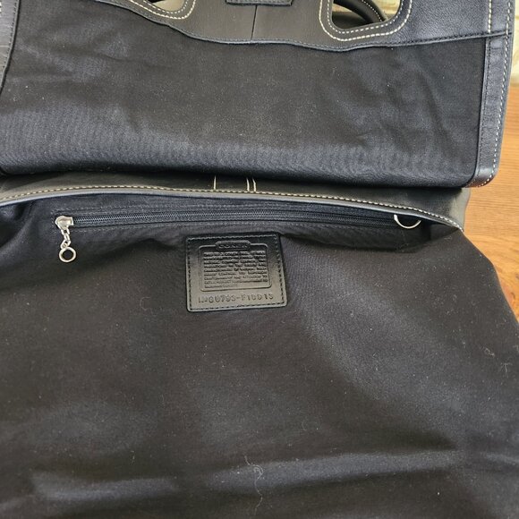 Like New Vintage Coach Hampton Soho Black Leather Tote Bag Purse - Picture 13 of 13